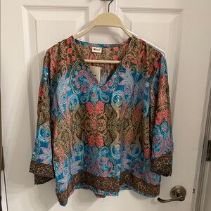 Silk Top 3/4 length sleeves NWT